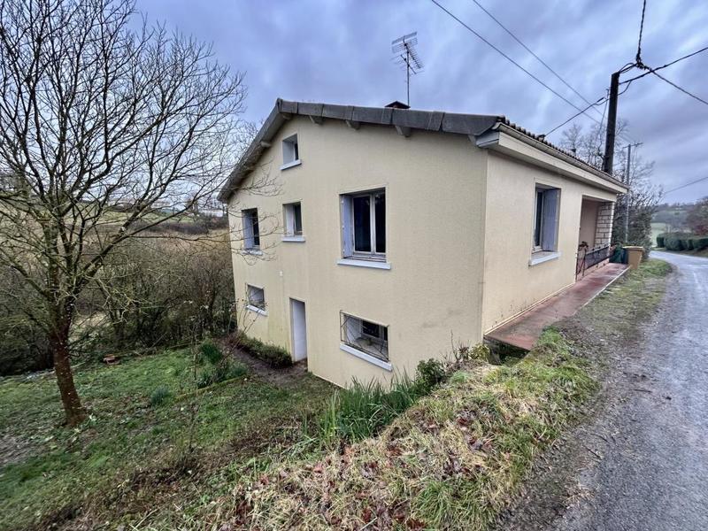 Maison - 90 m² - 4 pièces