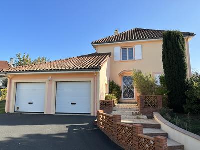 Maison contemporaine - 167 m² - 7 pièces