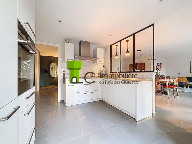 Appartement - 98 m² - 4 pièces