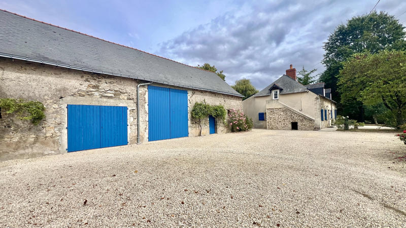 Maison - 172 m² - 9 pièces