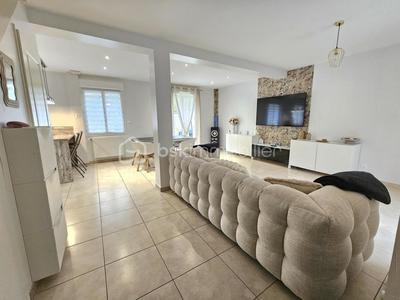 Pavillon - 100 m² - 6 pièces