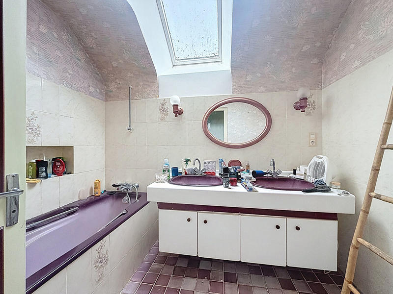 Maison - 155 m² - 7 pièces