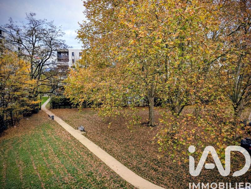 Appartement - 75 m² - 3 pièces