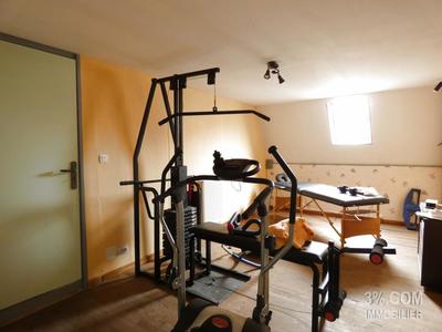 Maison - 273 m² - 9 pièces