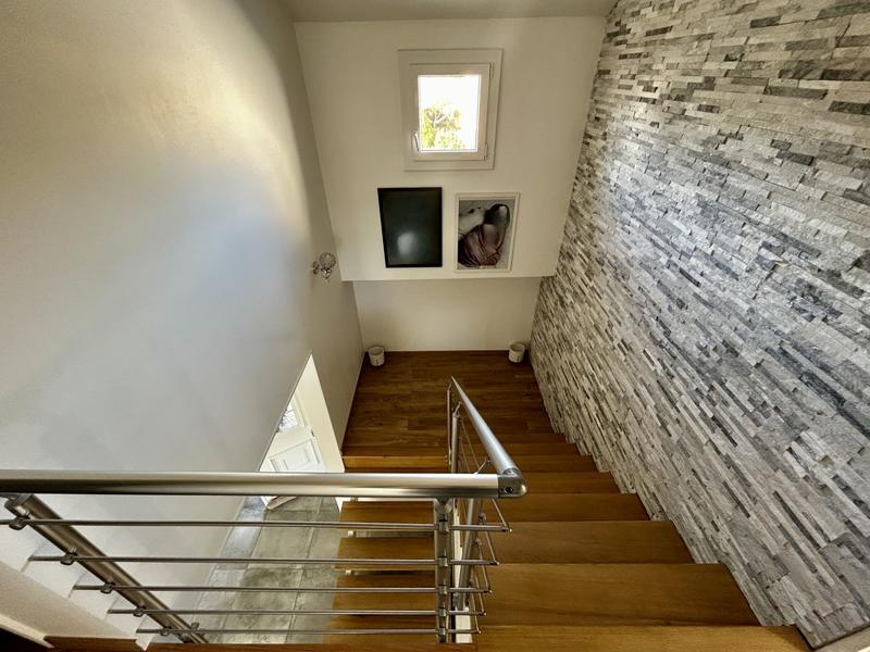 Maison - 115 m² - 6 pièces