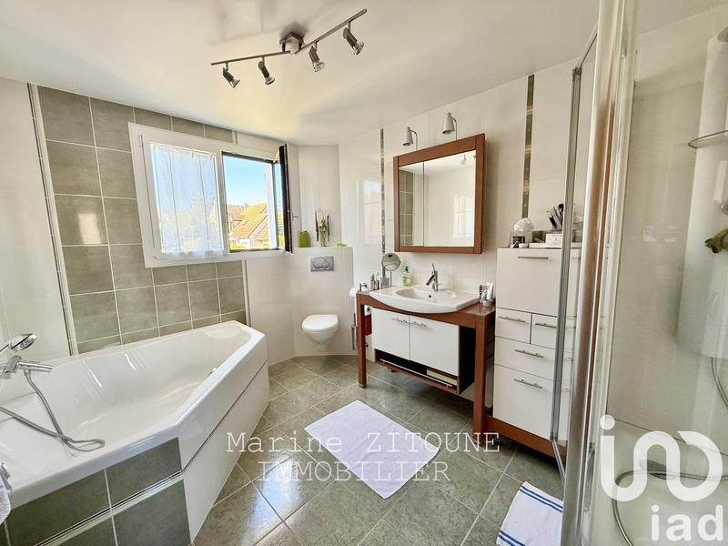 Maison - 127 m² - 6 pièces