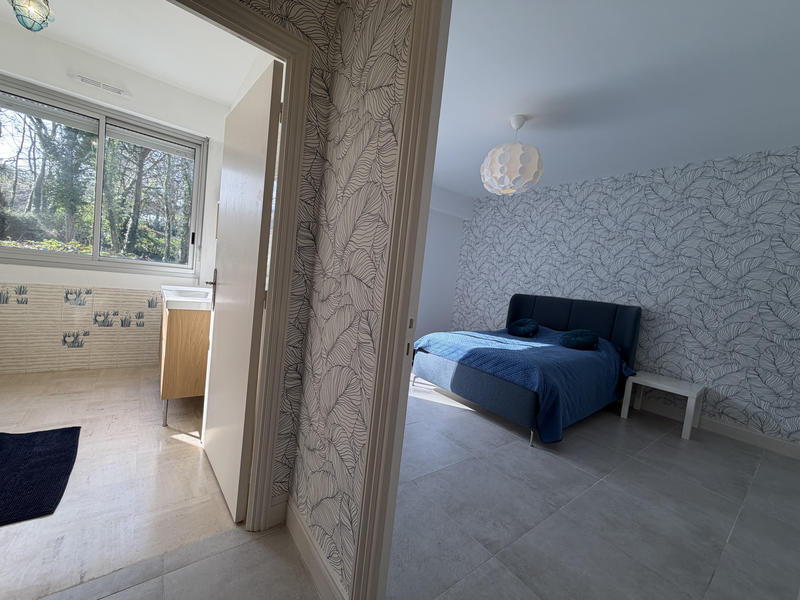 Maison - 334 m² - 8 pièces