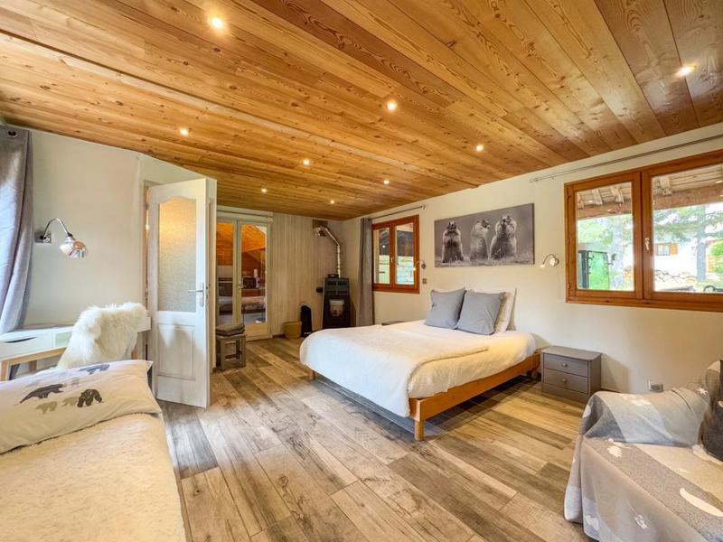 Châlet - 839 m² - 14 pièces