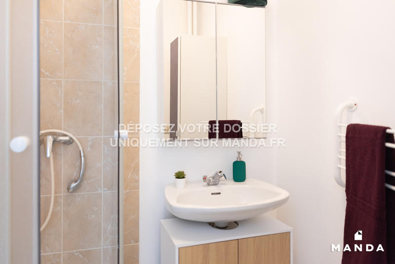 Chambre - 10 m² - 5 pièces