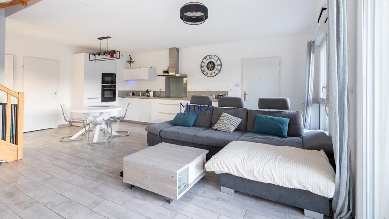 Maison - 92 m² - 4 pièces