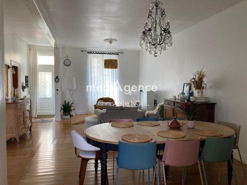 Maison - 205 m² - 8 pièces