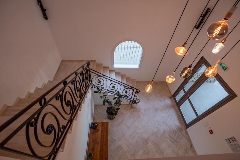 Maison - 408 m² - 5 pièces