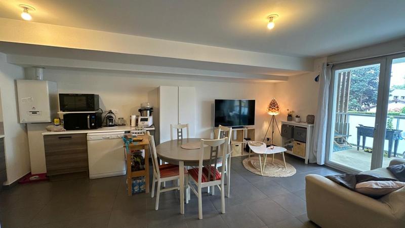 Appartement ancien - 62 m² - 3 pièces