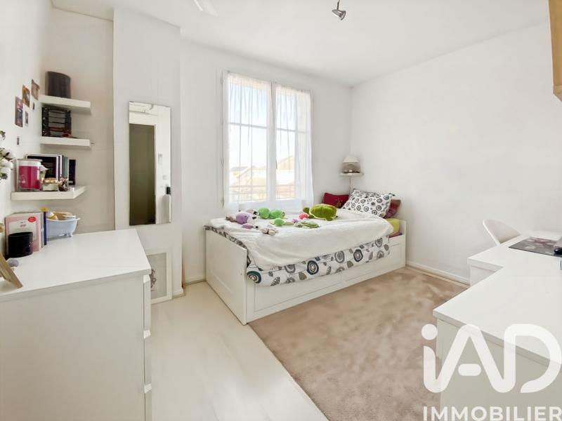 Maison - 99 m² - 5 pièces