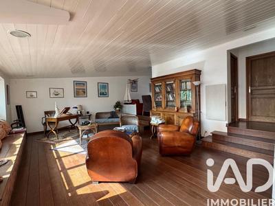 Appartement - 215 m² - 6 pièces