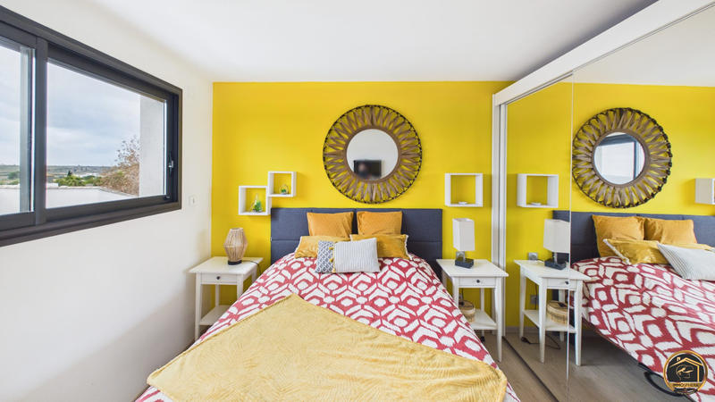 Maison contemporaine - 251 m² - 8 pièces