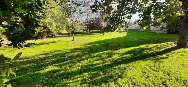 Terrain constructible - 1 389 m²