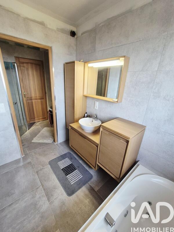 Maison - 179 m² - 5 pièces