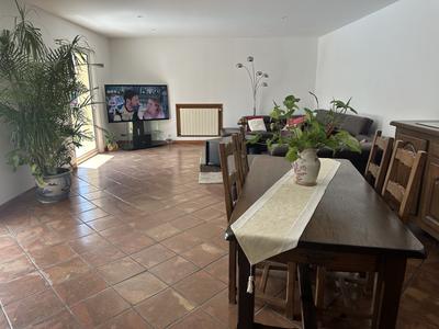 Maison - 245 m² - 5 pièces