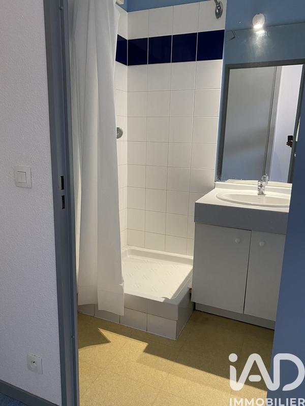 Studio - 38 m² - 3 pièces