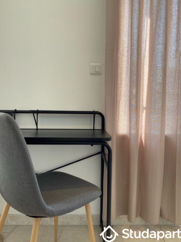 Chambre - 10 m² - 1 pièce