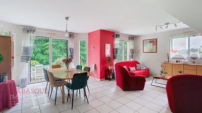 Maison - 139 m² - 8 pièces