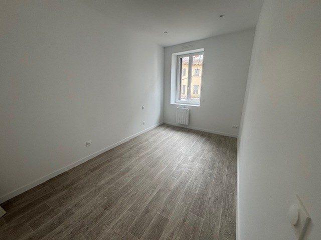 Appartement - 99 m² - 4 pièces