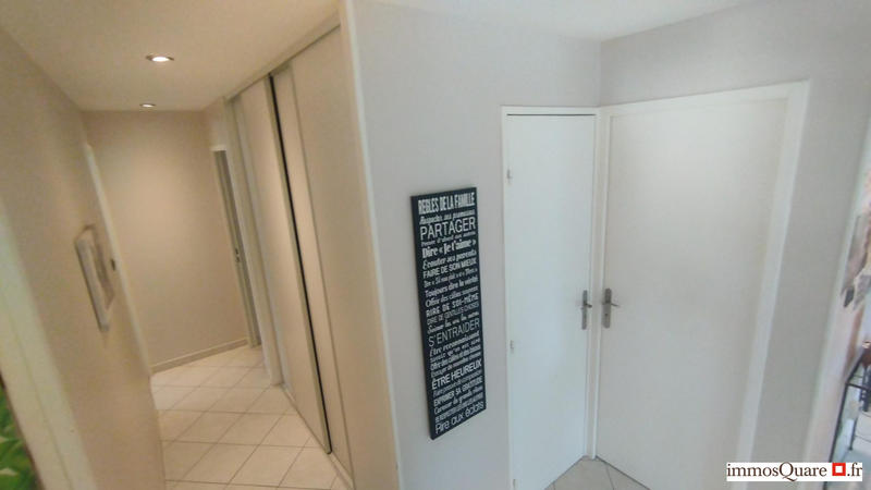 Appartement - 92 m² - 5 pièces