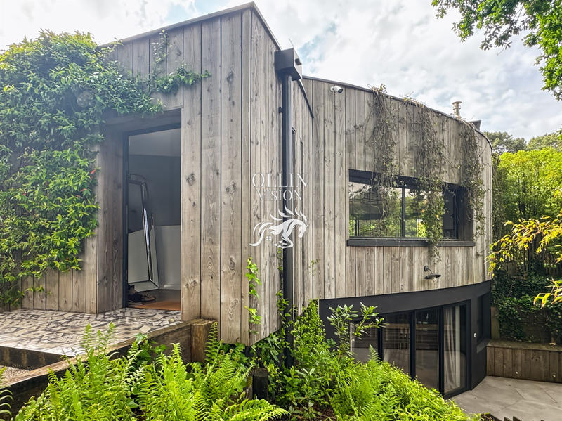 Villa - 220 m² - 7 pièces