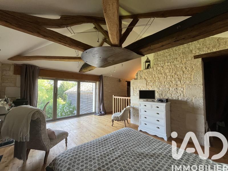 Maison - 303 m² - 10 pièces