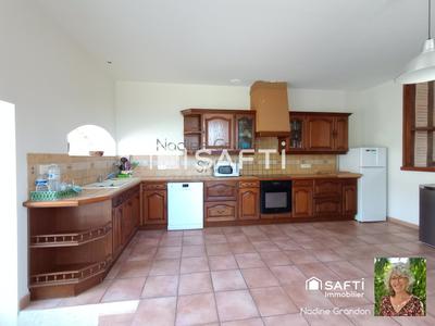 Maison - 282 m² - 8 pièces