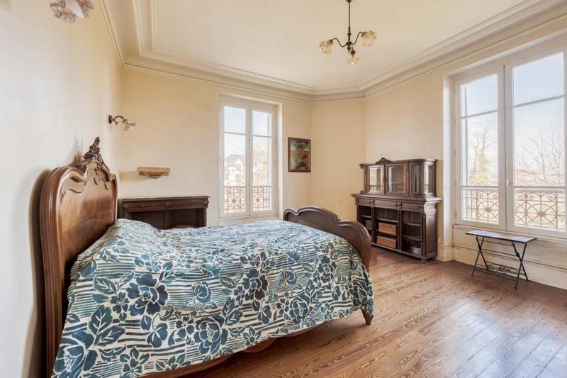 Maison de maîtres - 246 m² - 10 pièces