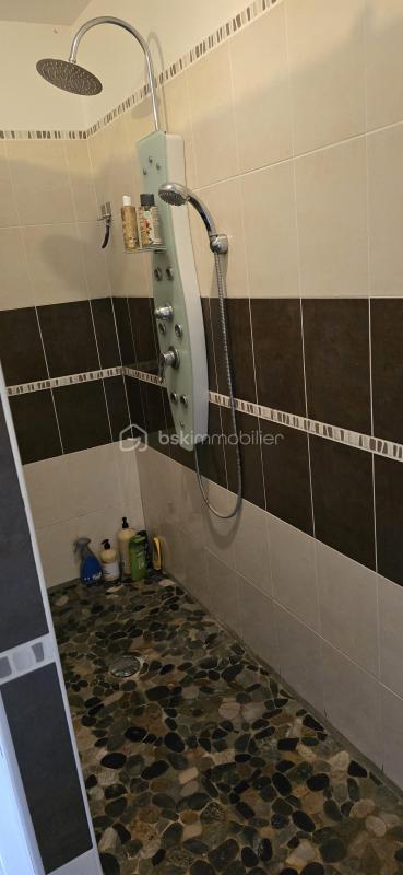 Pavillon - 164 m² - 7 pièces