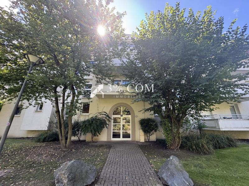 Appartement - 100 m² - 4 pièces