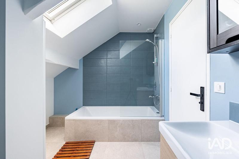 Maison - 185 m² - 6 pièces