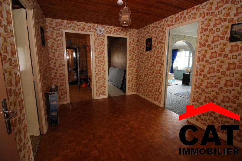 Maison traditionnelle - 210 m² - 6 pièces