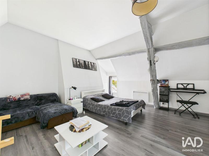 Maison - 237 m² - 6 pièces