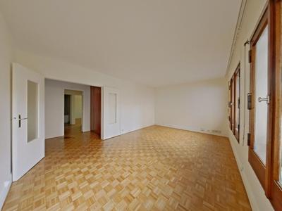 Appartement - 90 m² - 4 pièces