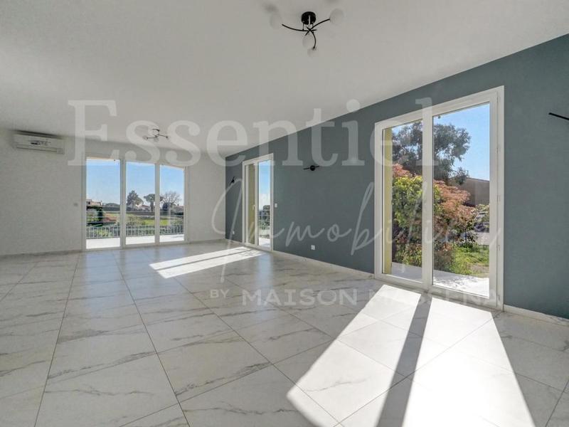 Maison - 123 m² - 4 pièces