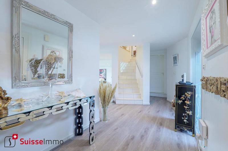 Maison d'architecte - 207 m² - 7 pièces