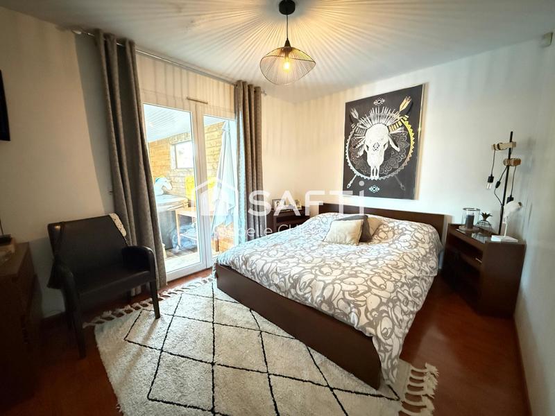 Maison - 180 m² - 6 pièces