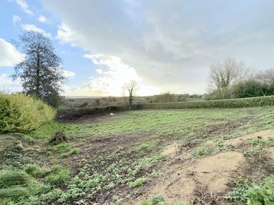 Terrain constructible - 665 m²