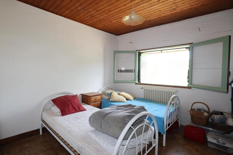 Maison - 218 m² - 8 pièces