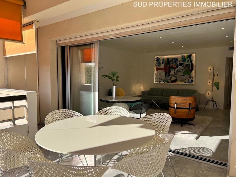 Appartement - 85 m² - 3 pièces