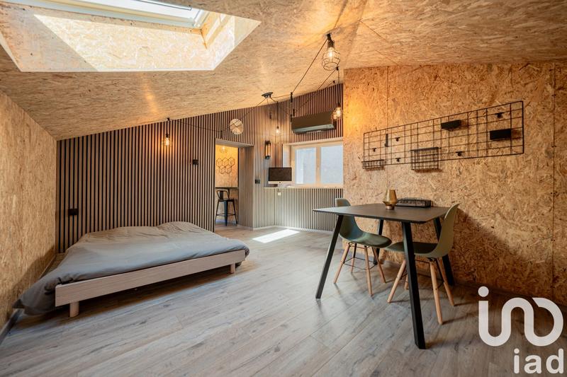 Studio - 25 m² - 1 pièce