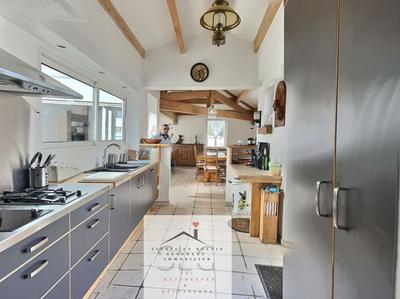 Maison - 165 m² - 7 pièces