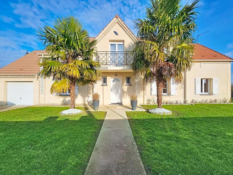 Maison - 200 m² - 7 pièces