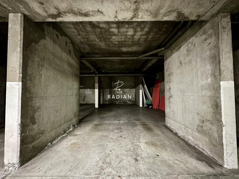 Parking / Garage - 21 m²