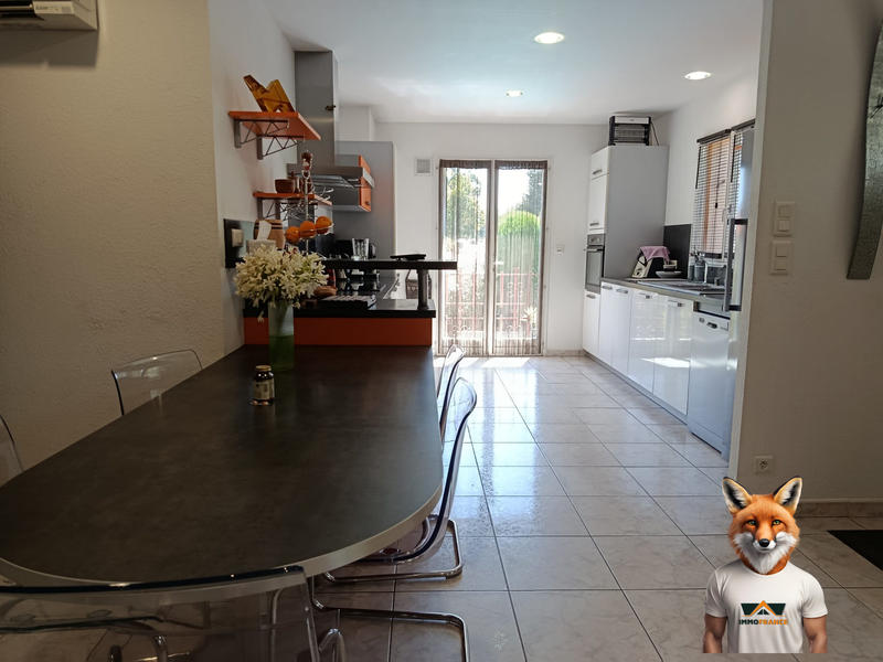 Maison - 121 m² - 7 pièces