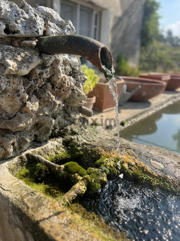 Mas - 358 m² - 15 pièces